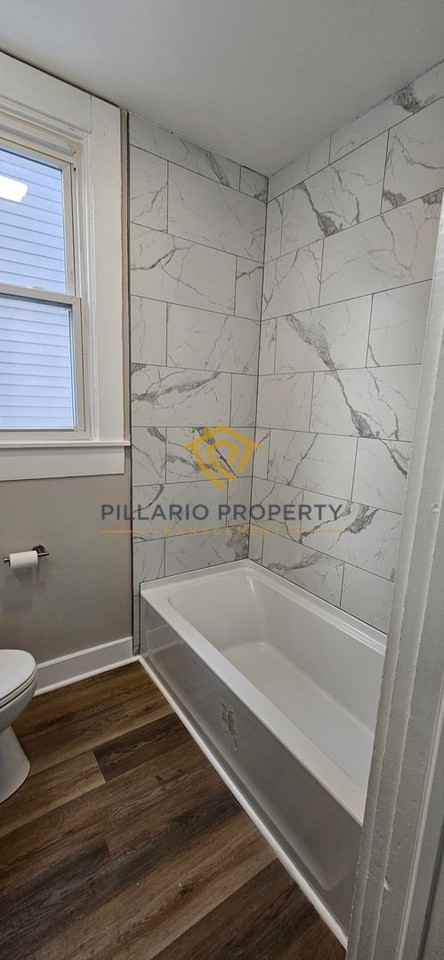 1124 S Reisner St - Photo 7 of 12