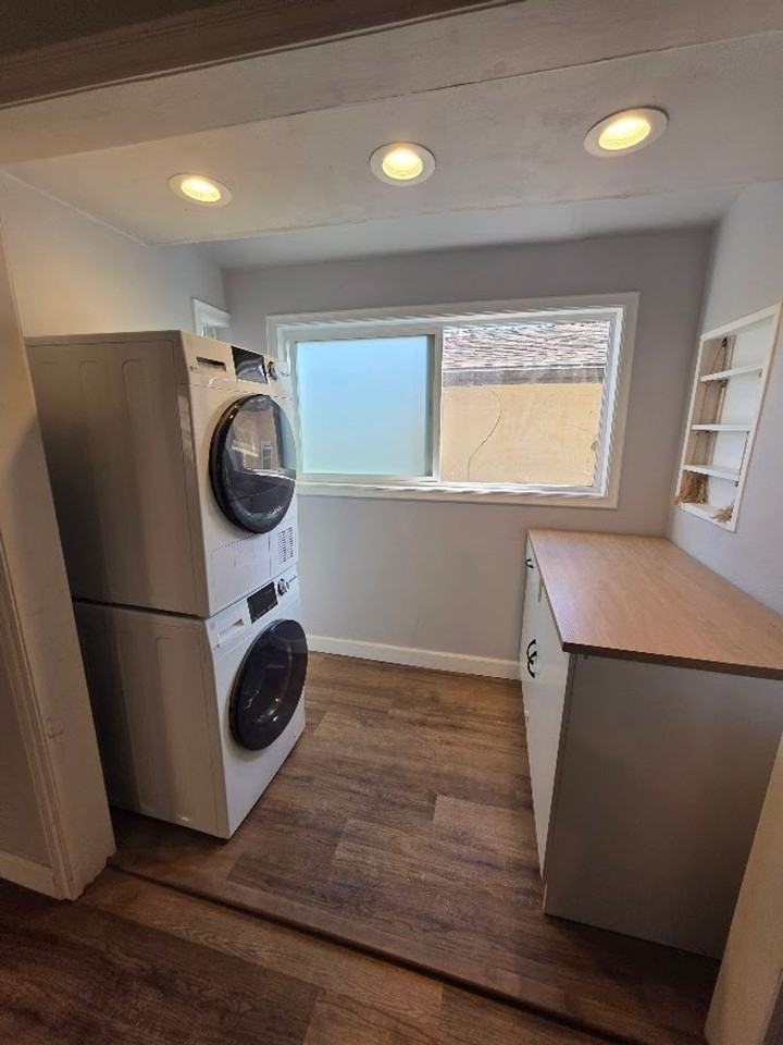 436 Lime Ave #4 - Photo 3 of 34