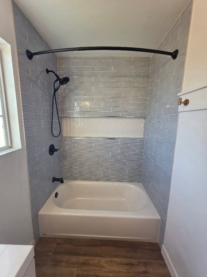 436 Lime Ave #4 - Photo 6 of 34