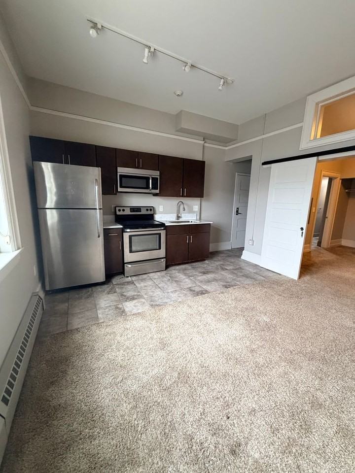 24 Johnson Park - Photo 4 of 4