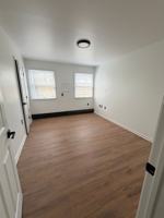 featured image of 433 Linwood Ave