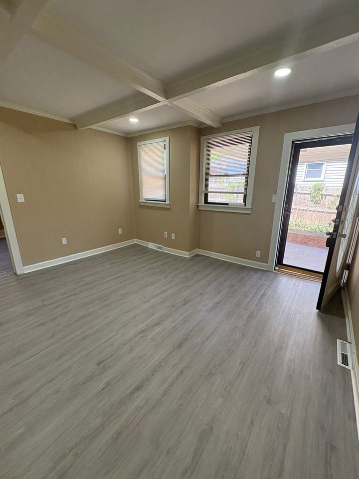 636 Old Augusta Rd - Photo 2 of 20