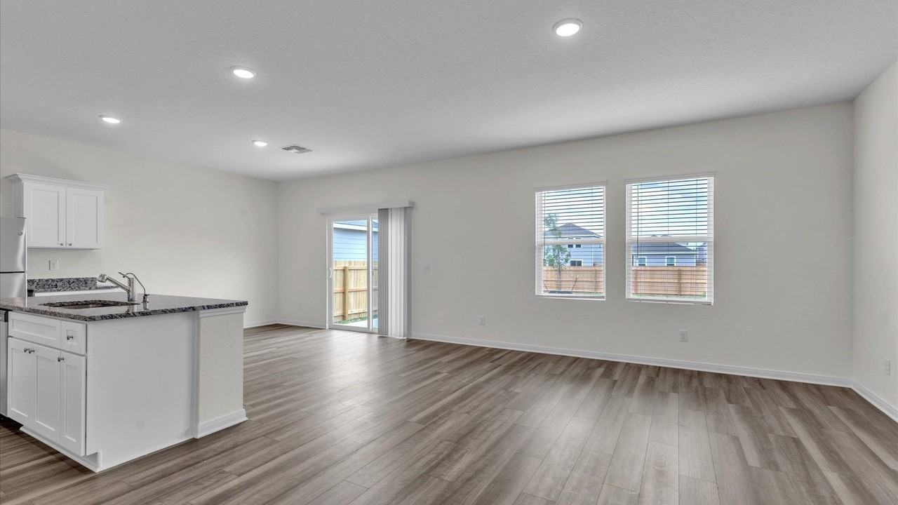 7730 Fox Xing - Photo 5 of 33