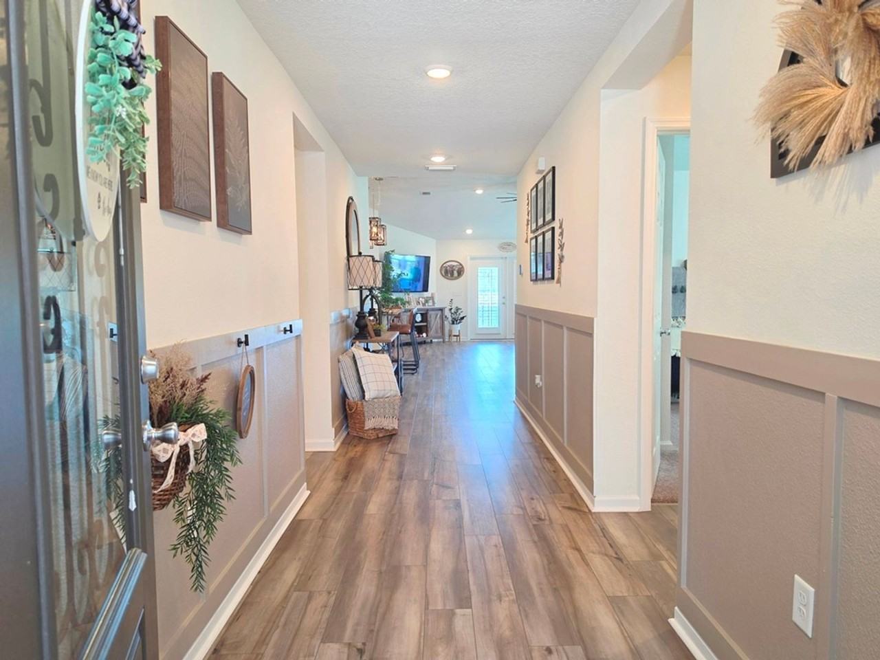 11189 Buckner Ln - Photo 3 of 29