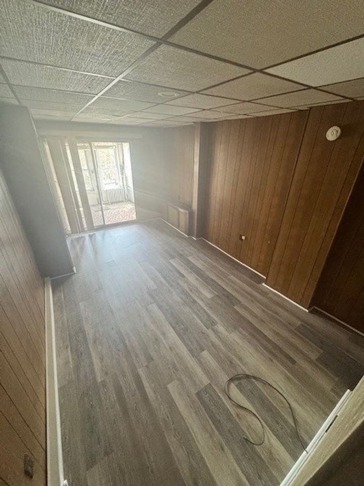 517 E Arch St - Photo 2 of 8