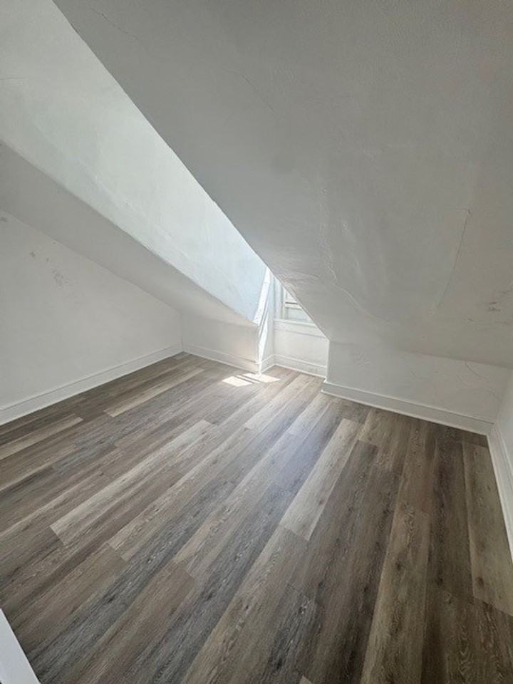 517 E Arch St - Photo 4 of 8