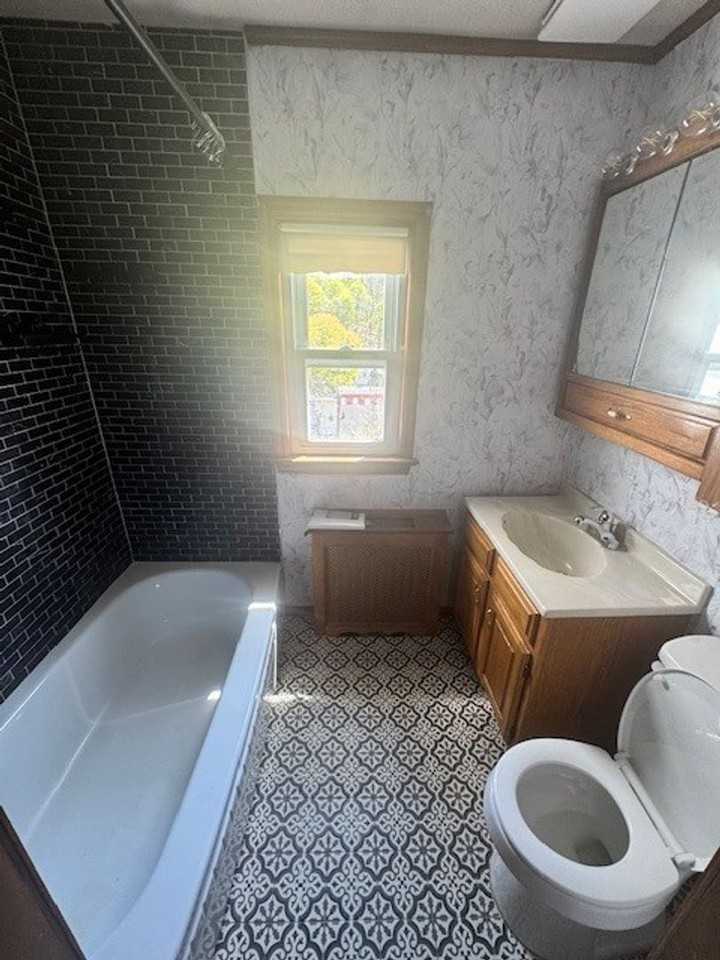 517 E Arch St - Photo 6 of 8