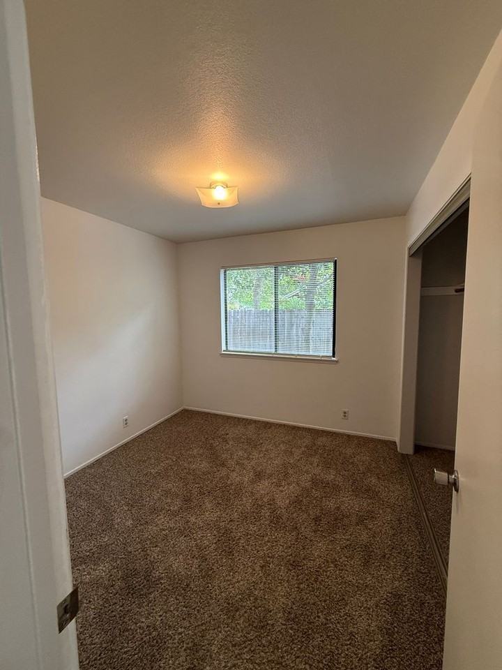 1953 Marlene Ave - Photo 3 of 19