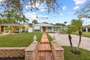 featured image of 214 Seville Rd