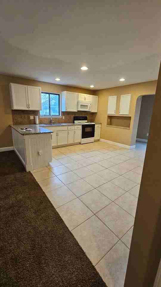 3202 Giddings Blvd - Photo 6 of 26