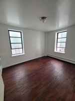 featured image of 845 Longfellow Ave