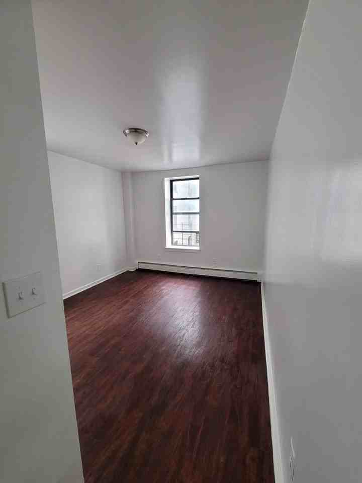 Longfellow Owners LLC - 845 - Photo 3 of 10
