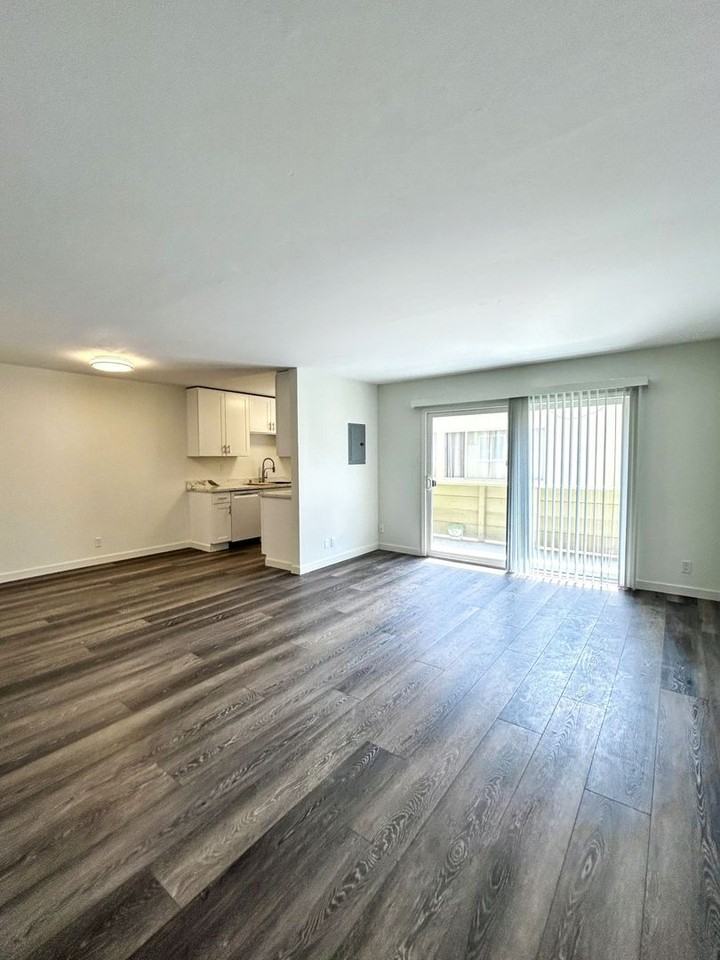 1400 San Carlos Ave #2C - Photo 5 of 11