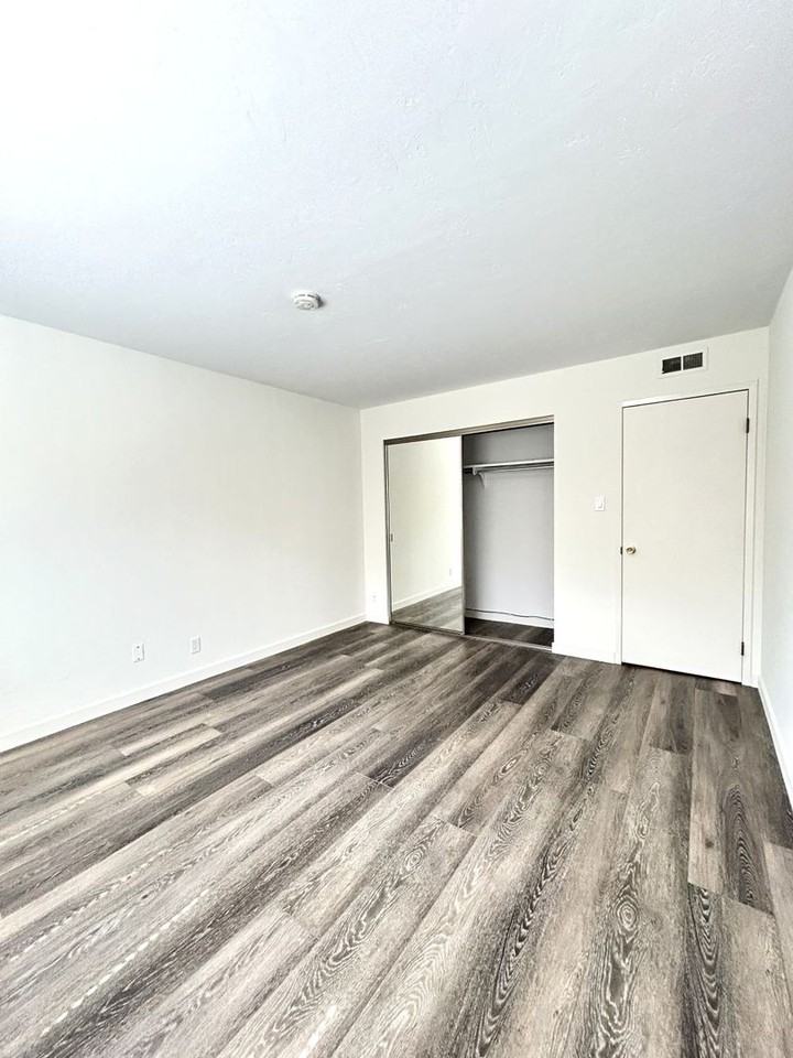 1400 San Carlos Ave #2C - Photo 7 of 11