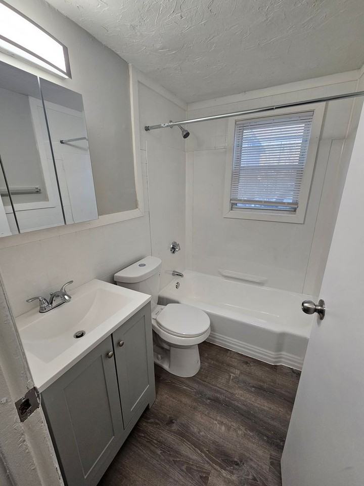 5 River Terrace - Photo 3 of 8