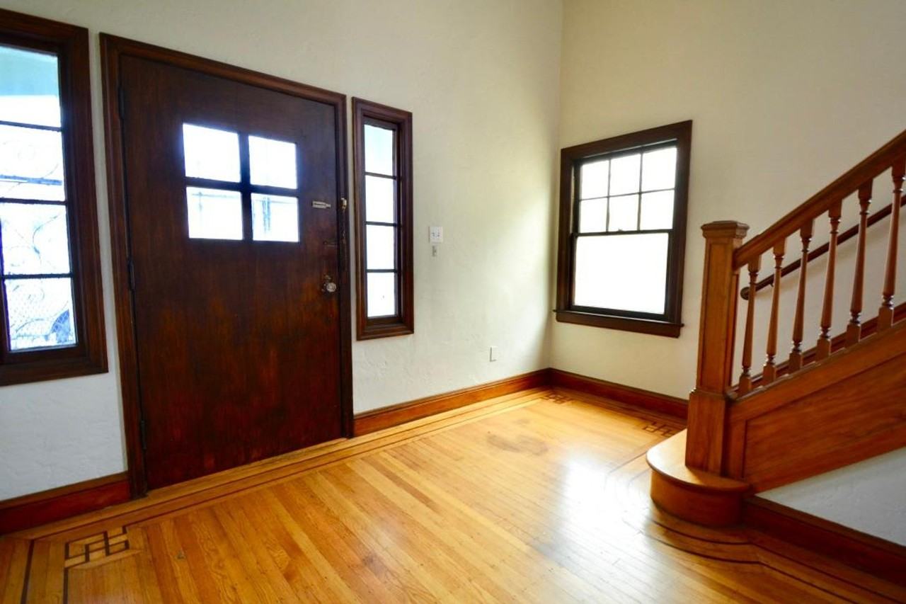 2401 32nd Ave - Photo 7 of 29