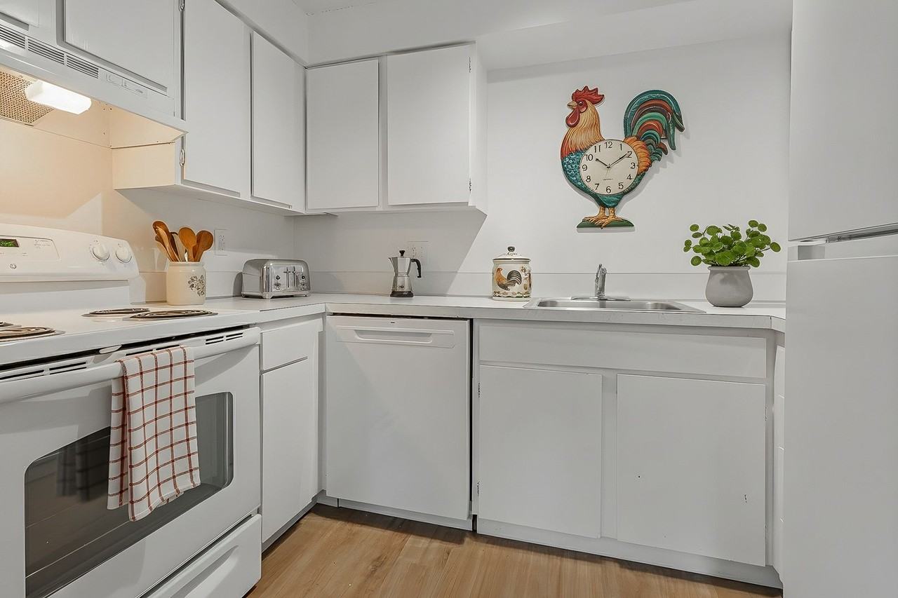 7806 196th St Sw - Photo 5 of 11