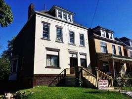 featured image of 726 N Saint Clair St