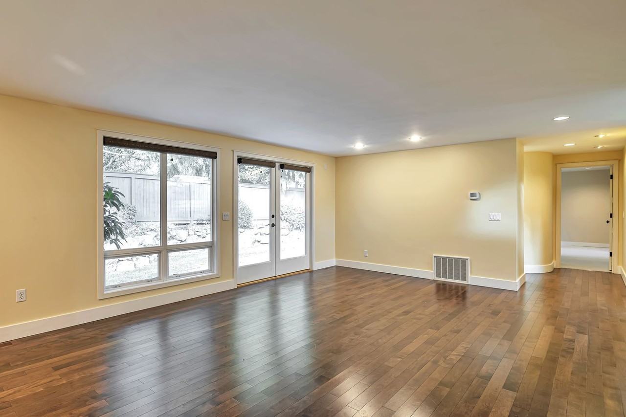 7622 Ne 14th St - Photo 3 of 25