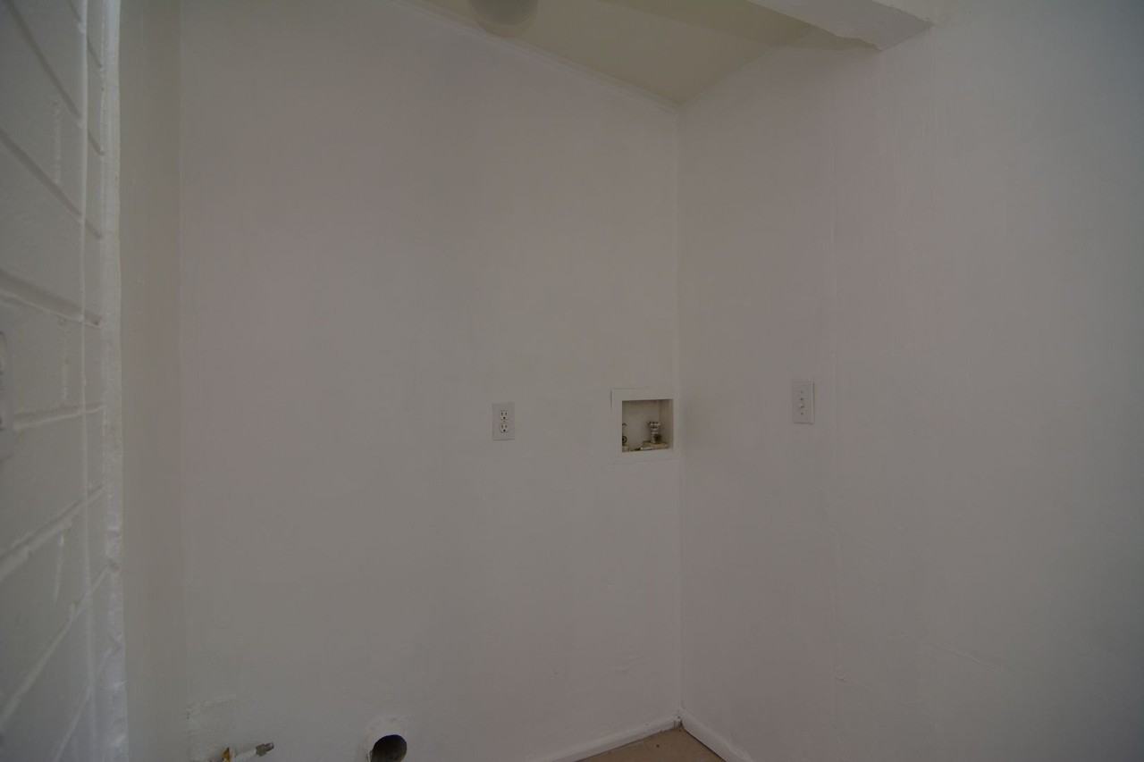 616 E Linden St - Photo 6 of 16