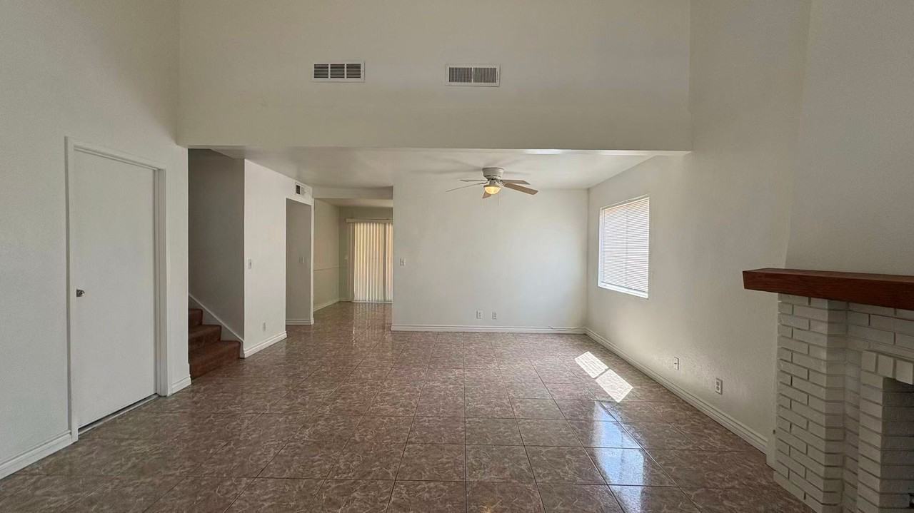 7247 Enterprise Dr - Photo 6 of 15