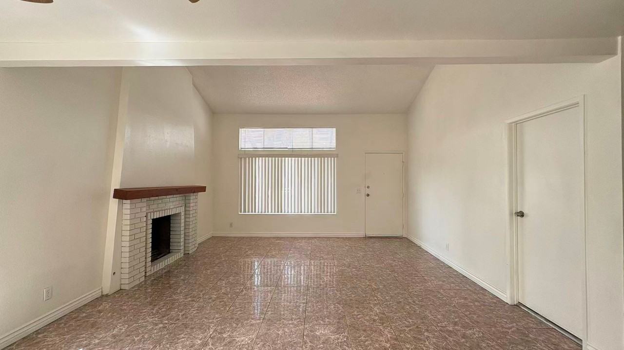 7247 Enterprise Dr - Photo 7 of 15