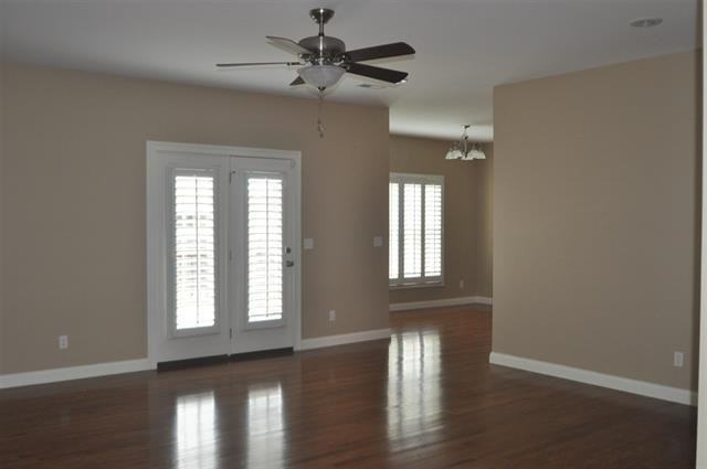 440 Cabernet Dr - Photo 3 of 9