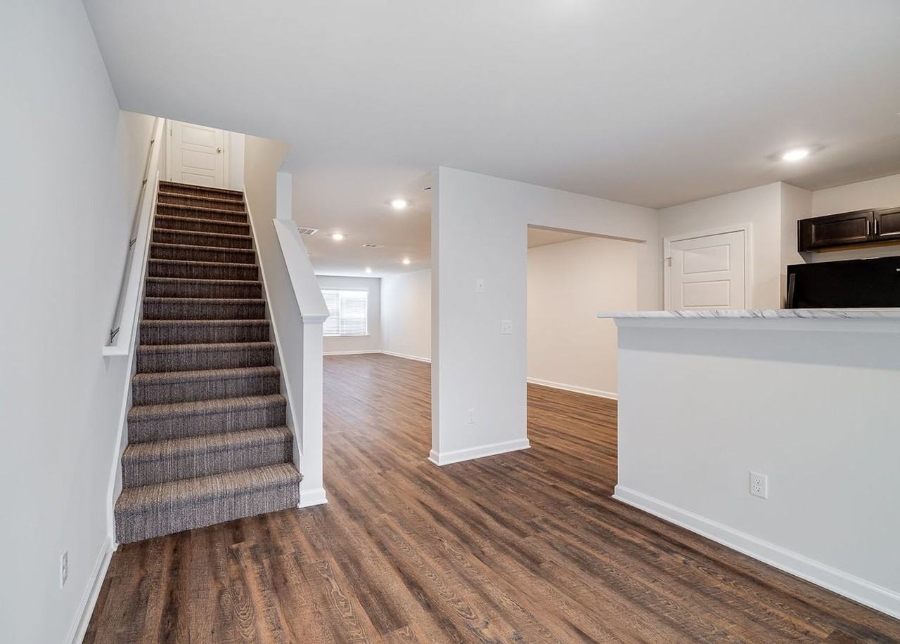 12 Red Robin Ct - Photo 2 of 27