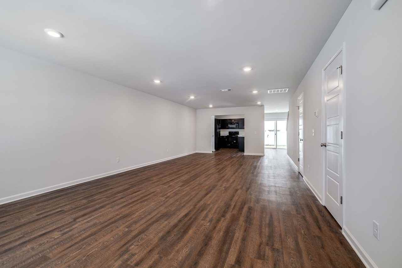 12 Red Robin Ct - Photo 6 of 27