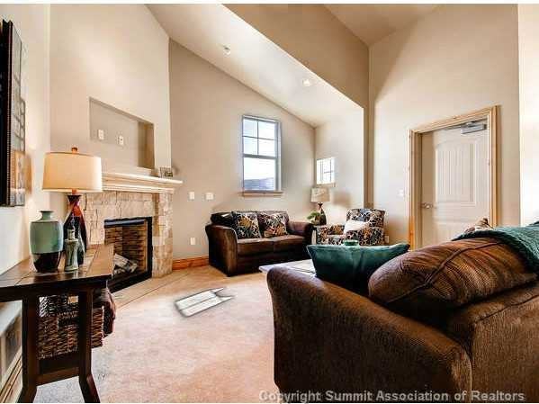 202 202 Colorado Midland Condos - Photo 5 of 14