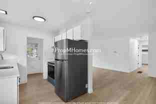 6056 Sw Valley Ave - Photo 1 of 1