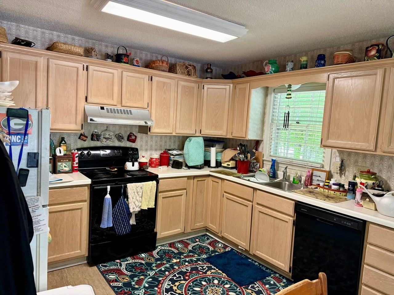 150 Harden Hill Rd - Photo 6 of 16