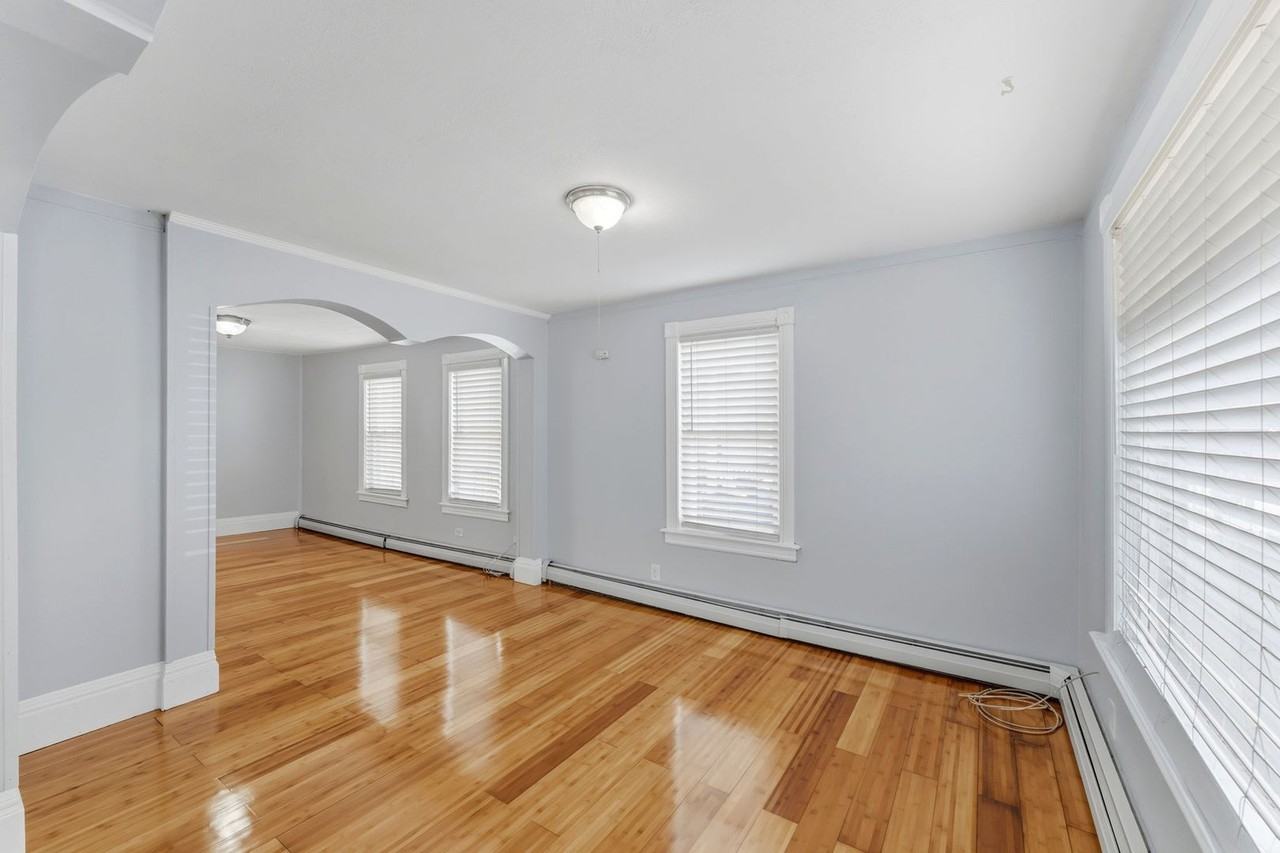 46 Mary St - Photo 5 of 24