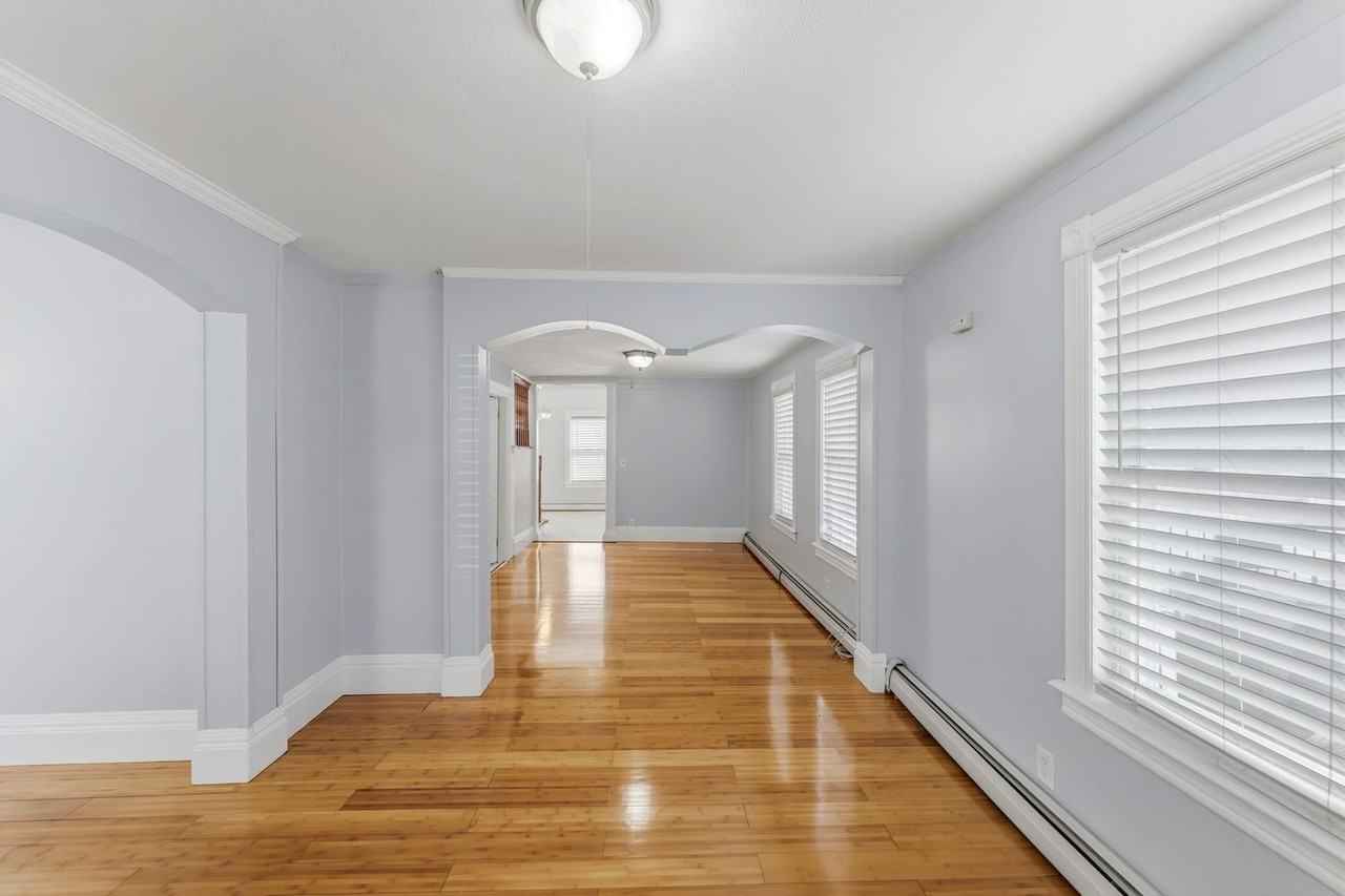 46 Mary St - Photo 6 of 24