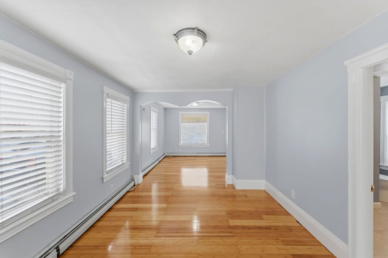 46 Mary St - Photo 7 of 24