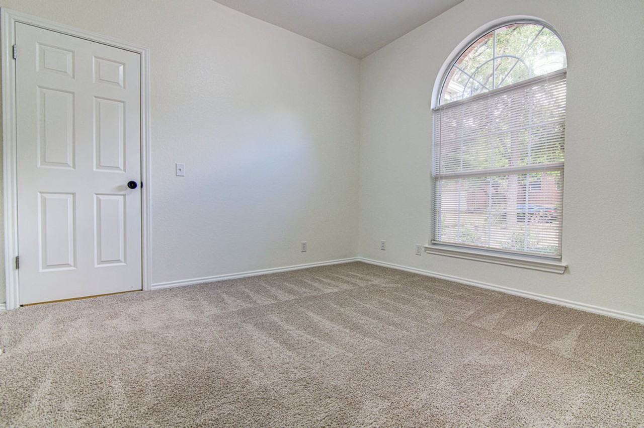 9009 Colberg Dr - Photo 3 of 22