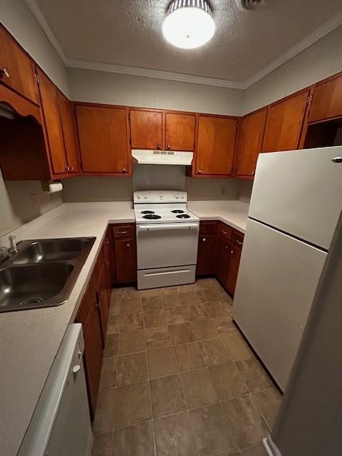 915A Southview Cir #A - Photo 3 of 8