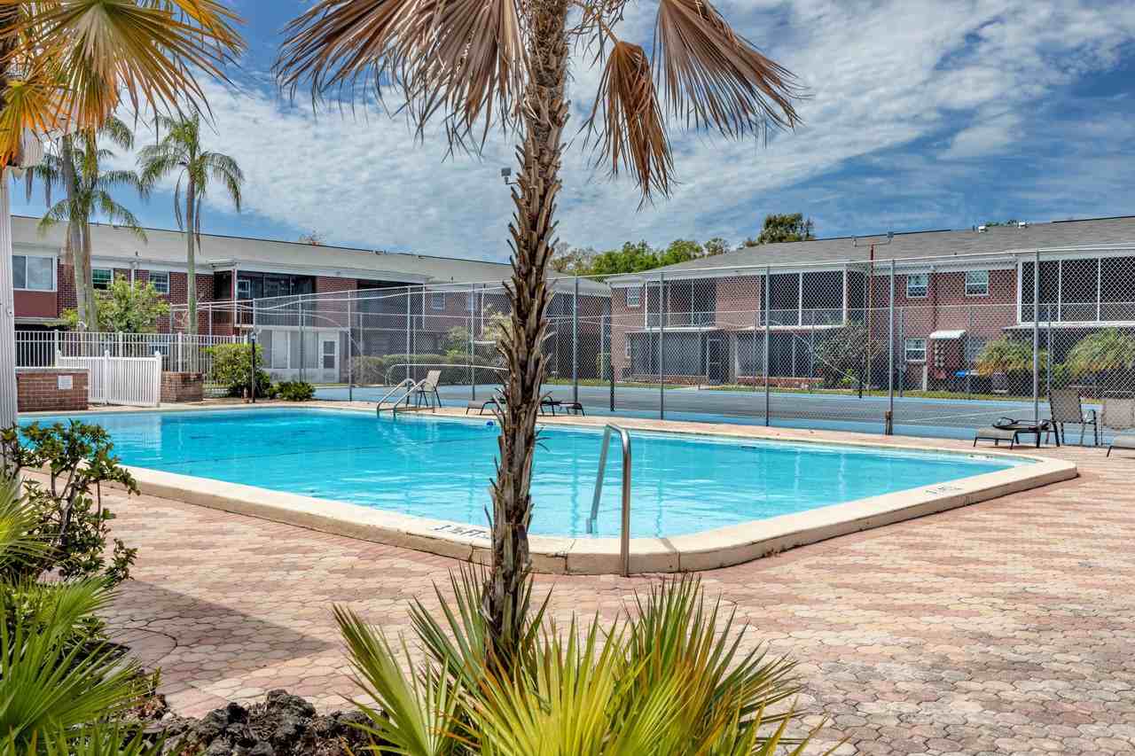 8345 13th St N #8345B - Photo 3 of 49