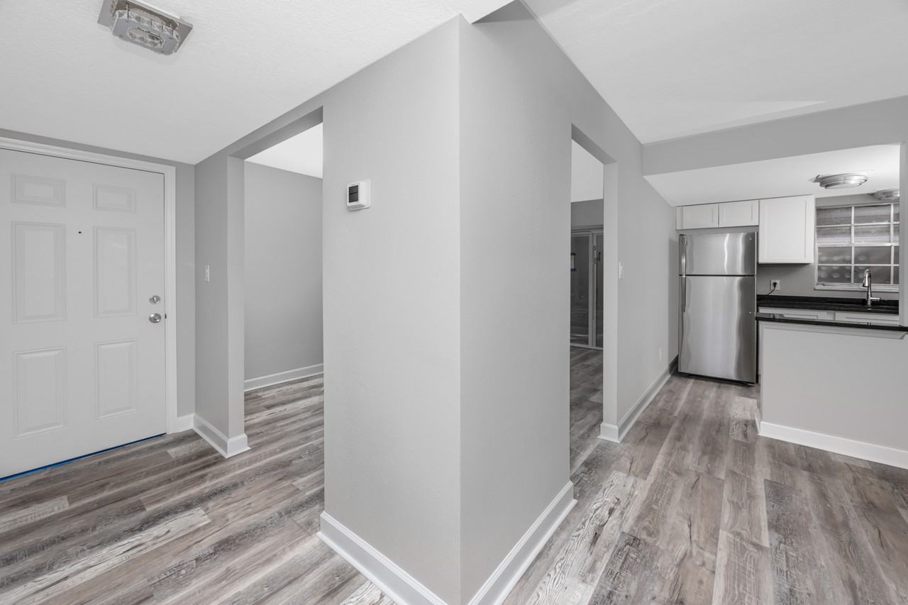 8345 13th St N #8345B - Photo 6 of 49