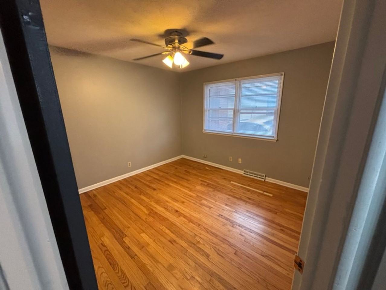 2930 N 51st St - Photo 7 of 13