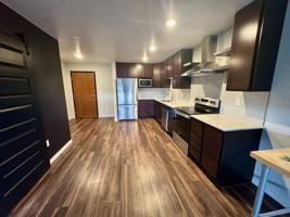 featured image of 208 E Greenfield Ln