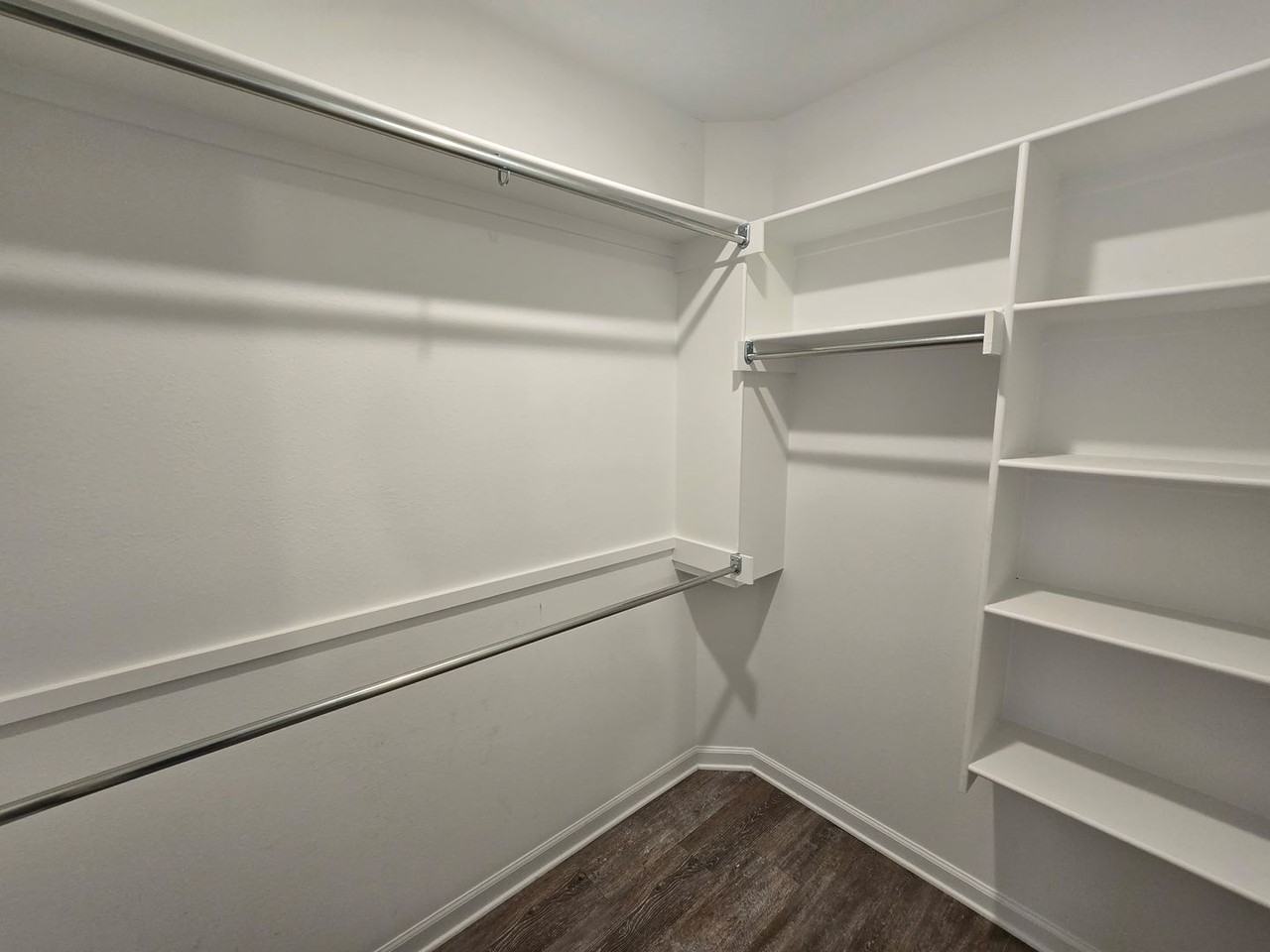 1221 Cherry Ln - Photo 6 of 11