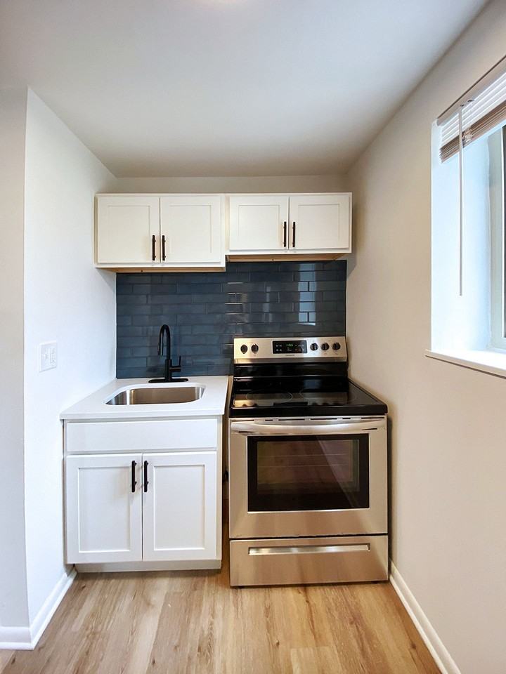 12955 Larchmere Boulevard - Photo 5 of 5