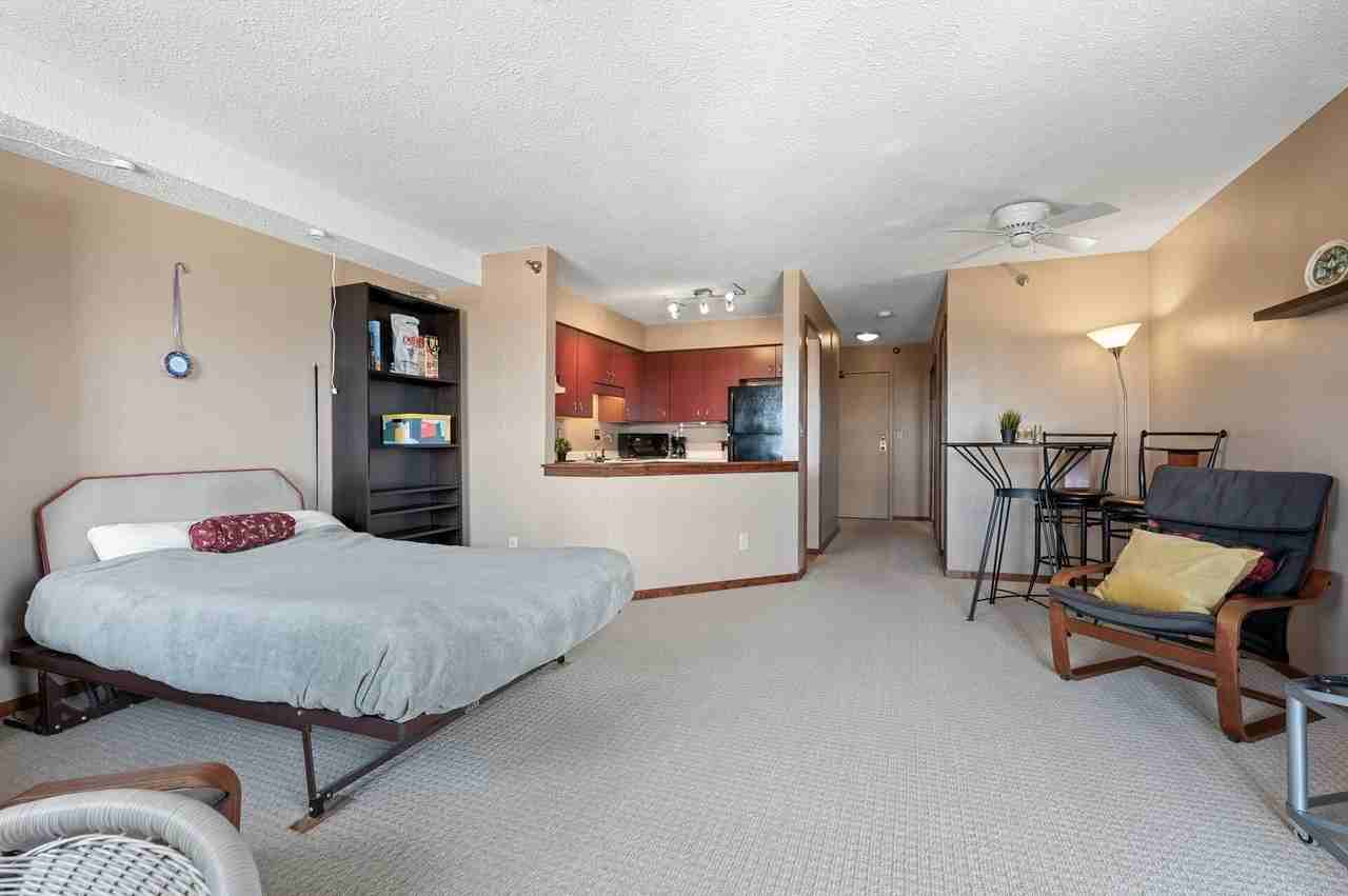 78 10th Street East #1907 - Photo 2 of 13