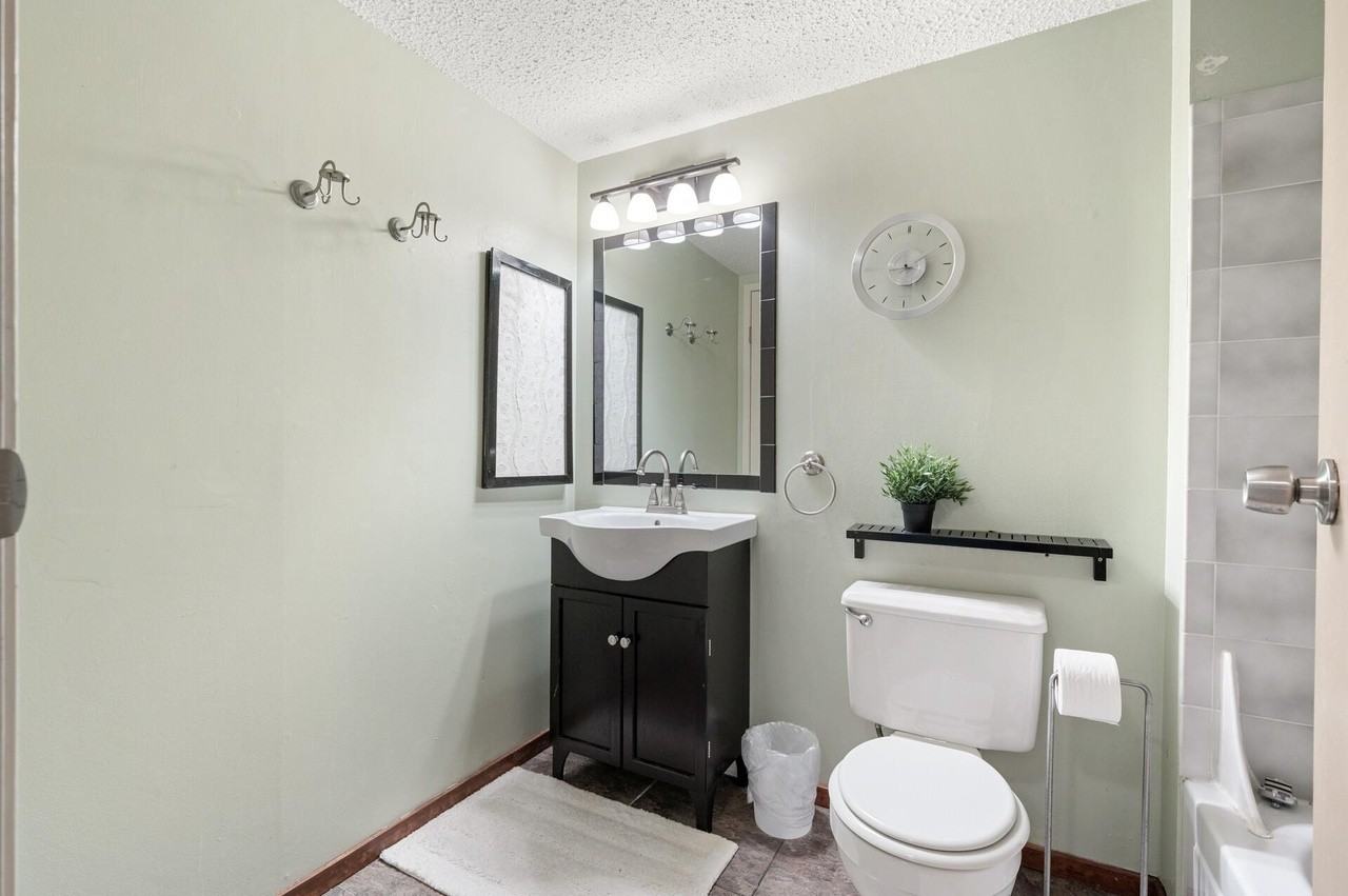 78 10th Street East #1907 - Photo 5 of 13