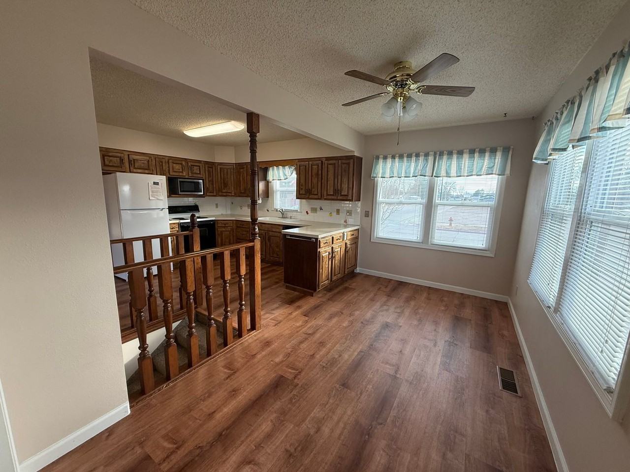 1603 17th St - Photo 6 of 27