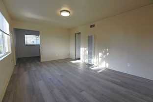 2137 Emerson St - Photo 1 of 1