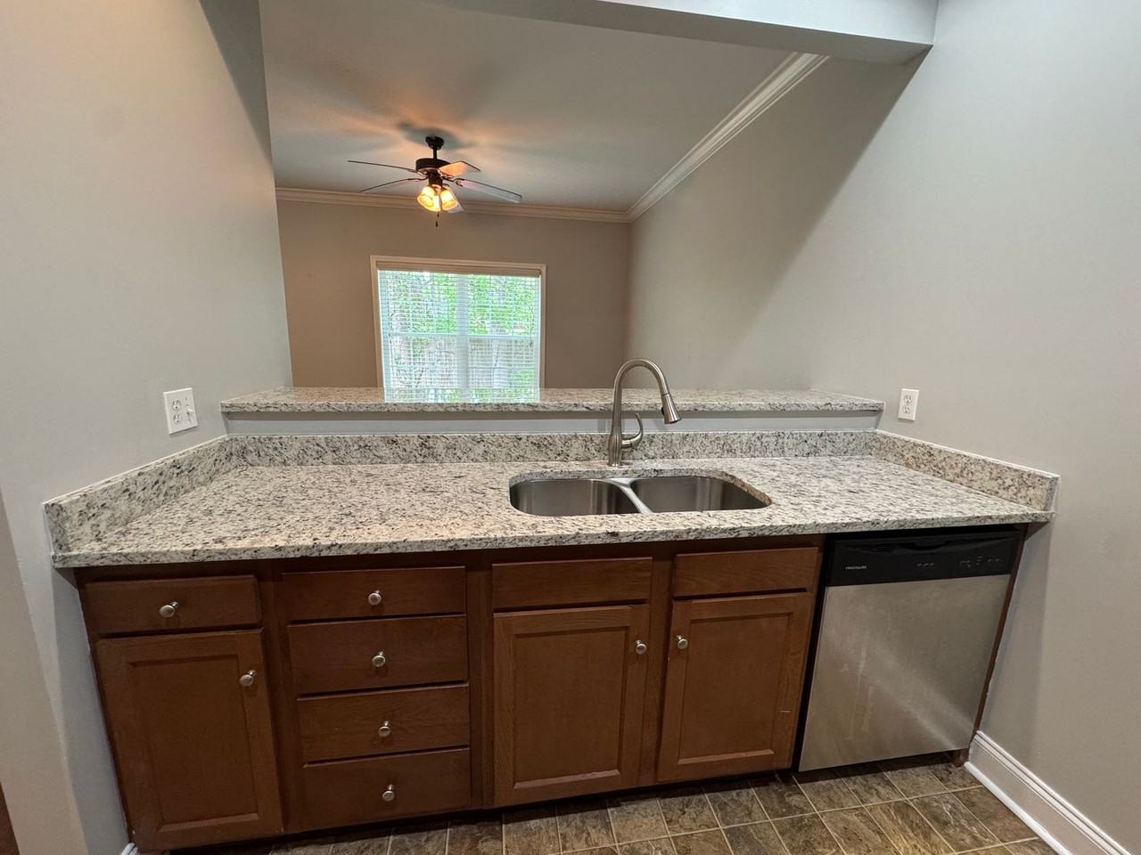 176 Middle Bridge Stub Road - Photo 5 of 6