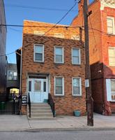 featured image of 150 S Duke St