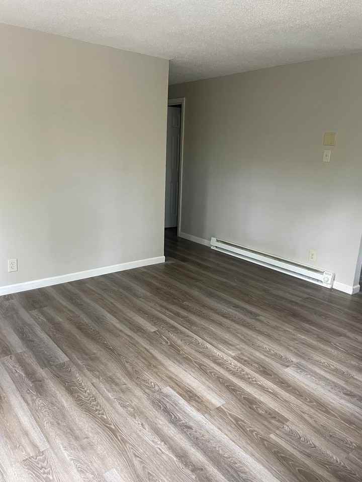 5816 Sanford Rd - Photo 4 of 10